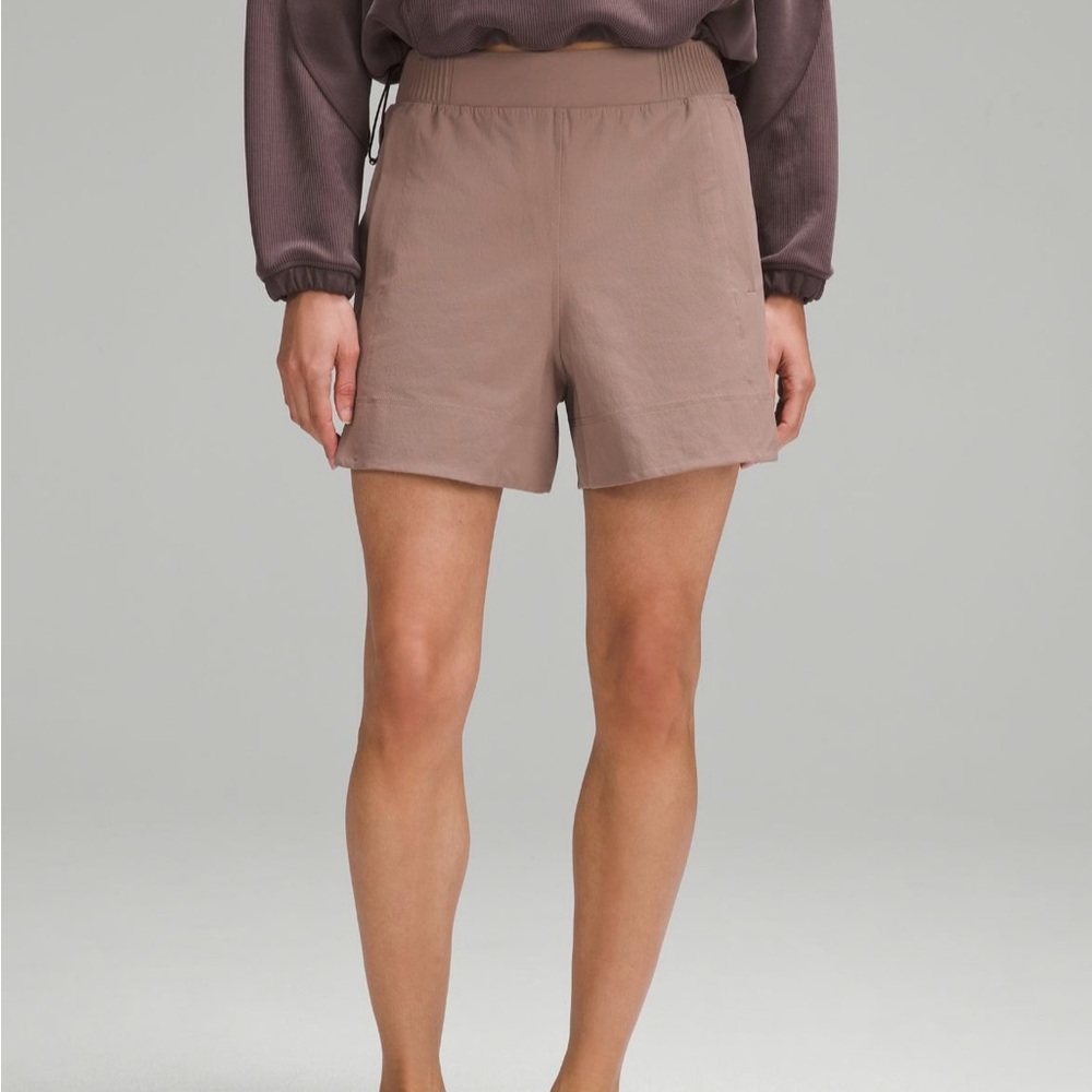 Lululemon stretch woven shorts
